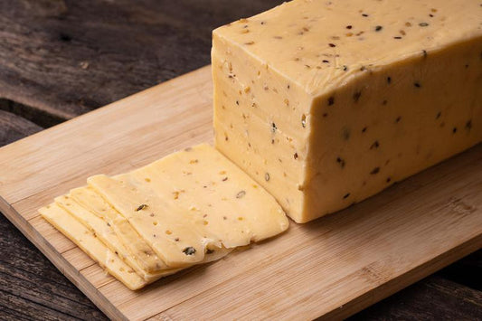 Ser z ziarnami w bloku 2 kg