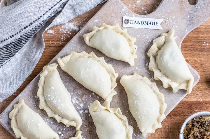 Orkiszowe pierogi z karmelizowanym jabłuszkiem 250 g